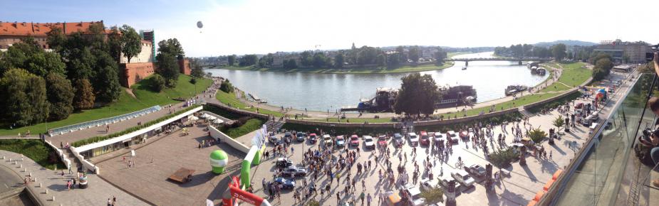 Krakow Wisła river and Wawel Castle